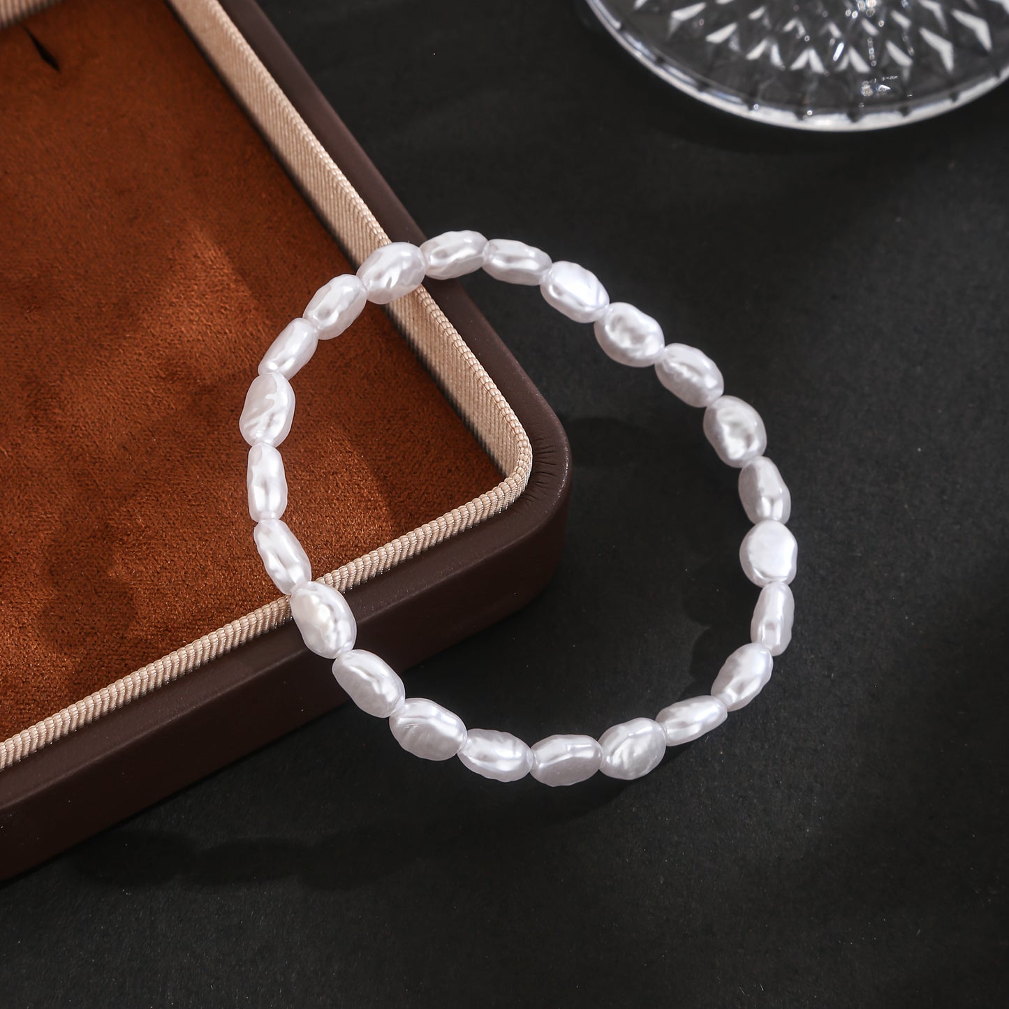 Minimalist Baroque Pearl Stretch Bracelet